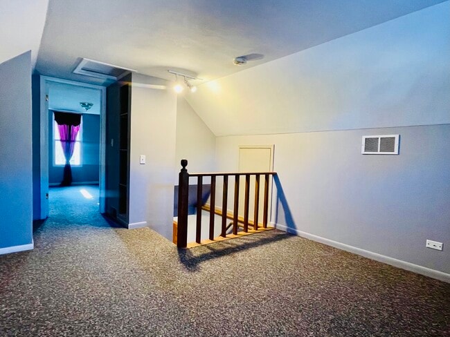 Building Photo - 37020 N Helen Dr