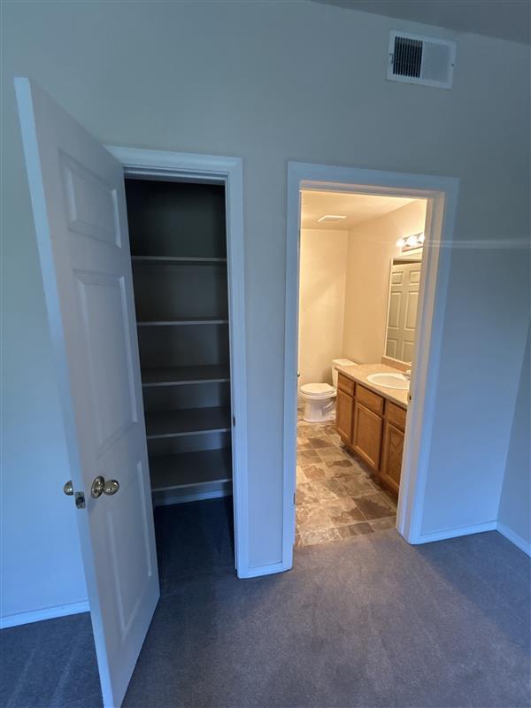Primary bathroom - 3011 Mandalay Grv