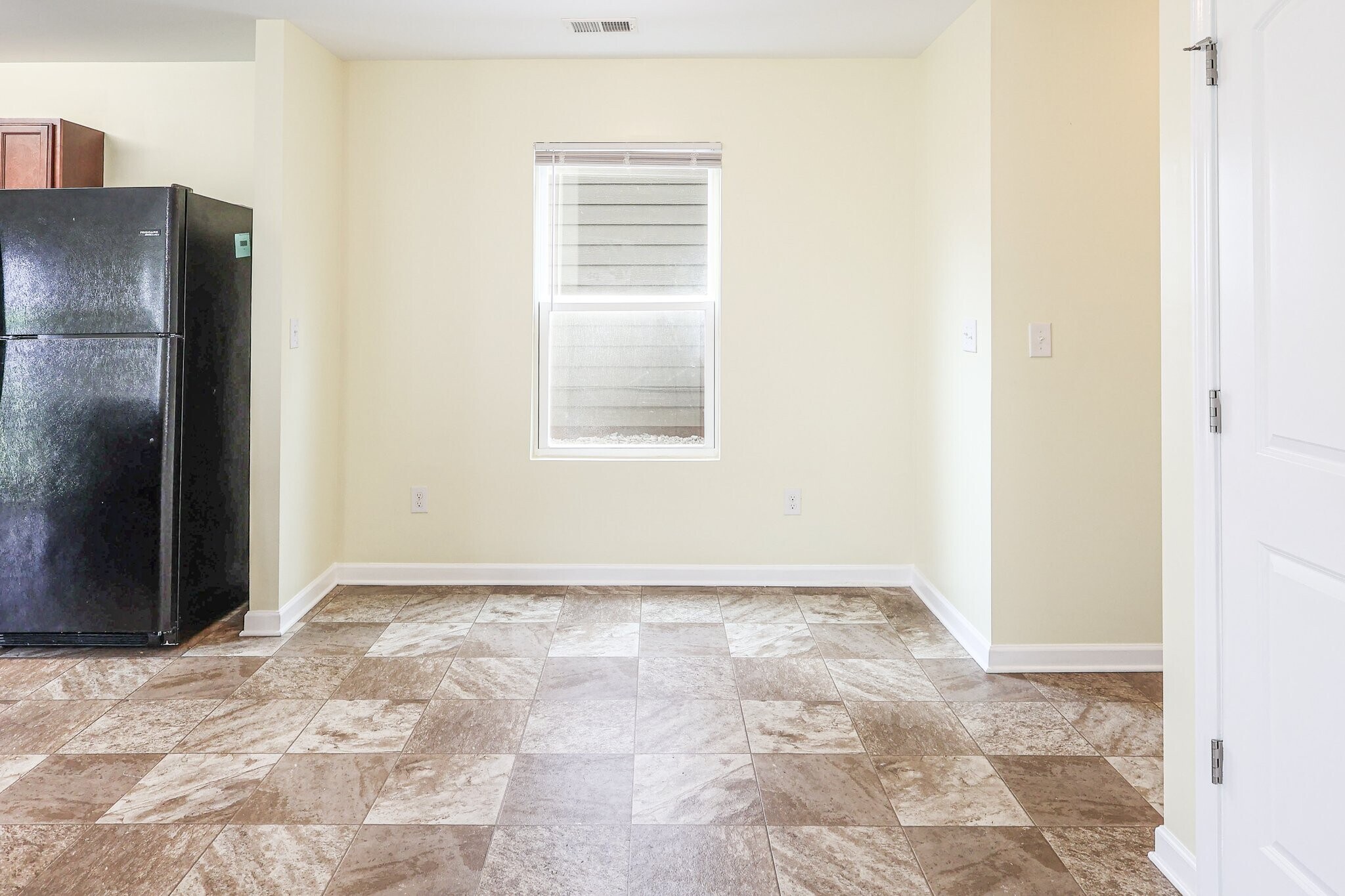 Building Photo - 1562 Onalee Dr