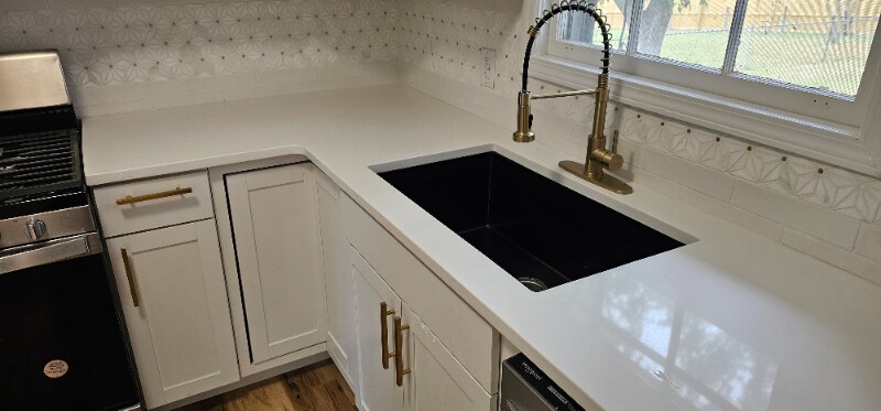 Building Photo - 1613 Edgemore Rd