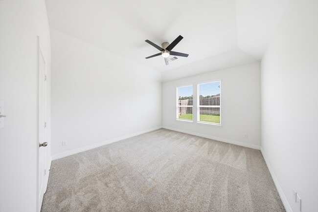 Building Photo - 40615 Guillemont Ln