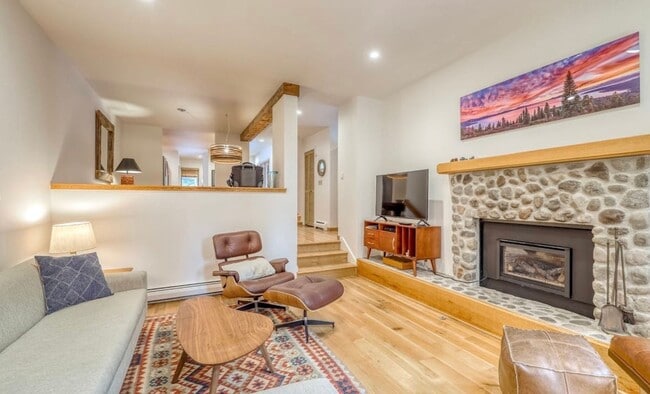 Primary Photo - Seasonal McCloud Rental - All Ulitlies Inc...