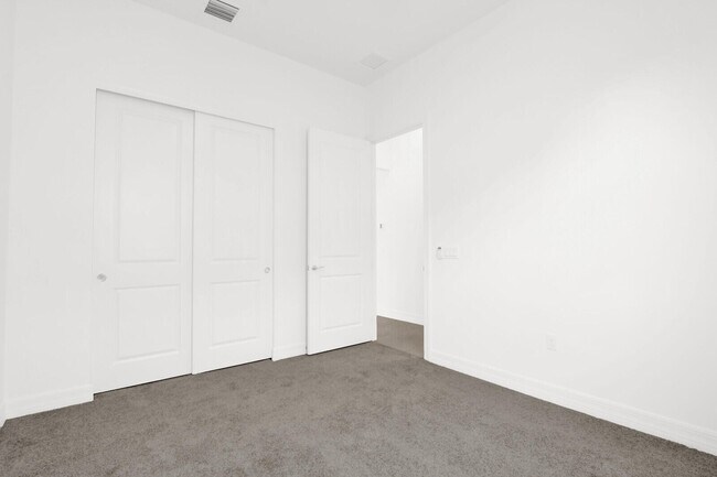 Building Photo - 10514 Northbrook Cir