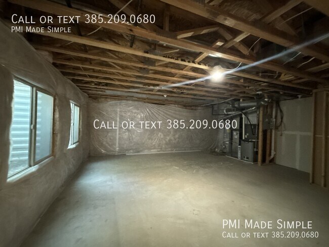Building Photo - 126 W 3430