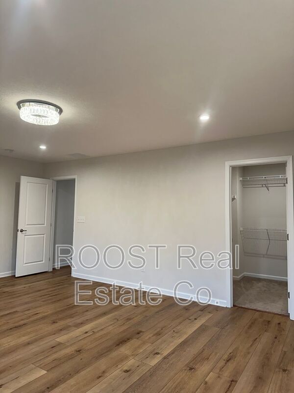 Building Photo - 380 Crownover Way