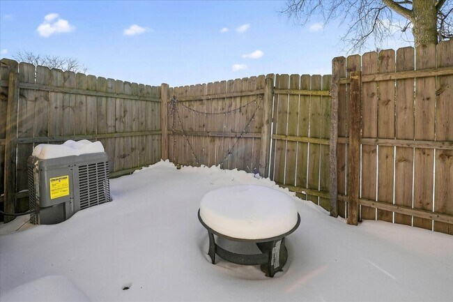 Building Photo - 2755-2761 Scarlet Oak