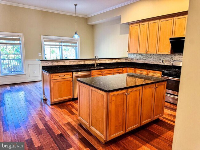 Building Photo - 6403 Velliety Ln