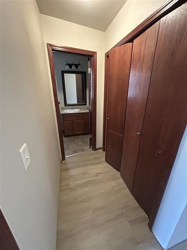 Building Photo - 330/332 Garfield St