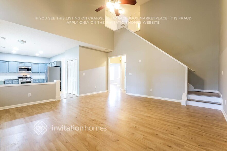 Building Photo - 13558 Weycroft Cir
