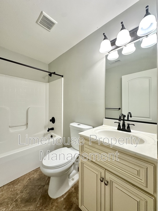 Building Photo - 3121 Deans Ct