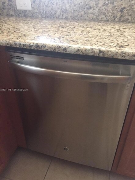 Building Photo - 12446 Emerald Creek Ct