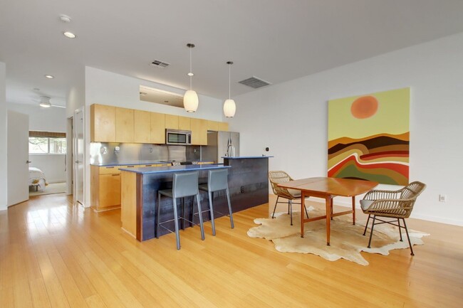 Building Photo - 508 E 53rd St
