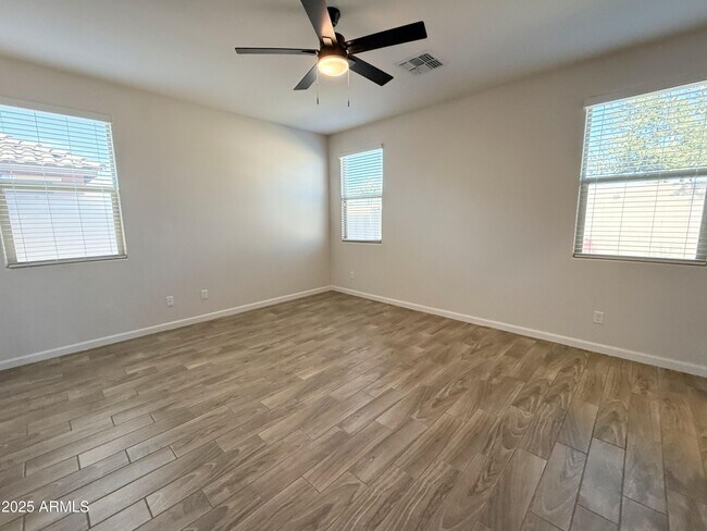 Building Photo - 7516 W Darrel Rd