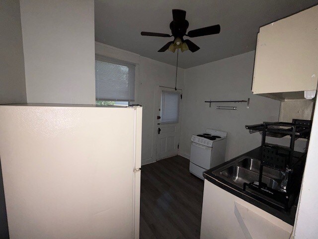 Building Photo - 783 Woodruff Pl E Dr