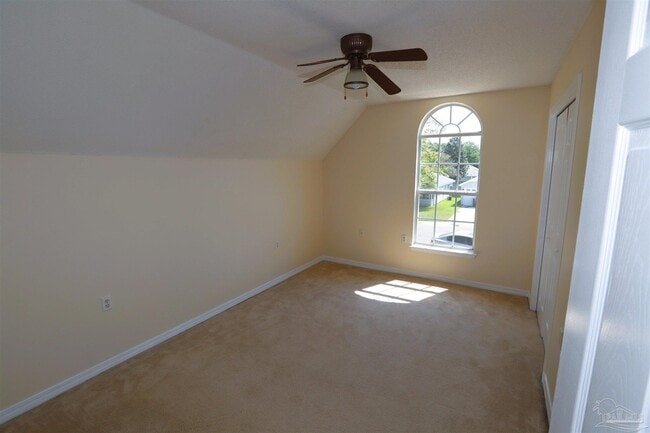 Building Photo - 4006 Glenway Dr