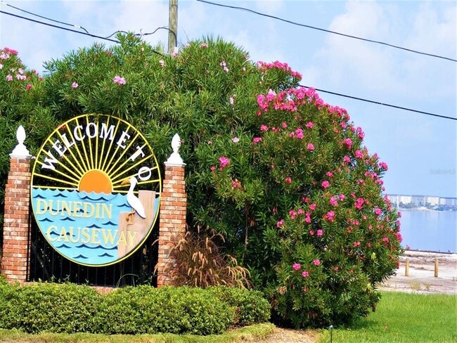 Building Photo - 240 Whisper Lake Rd