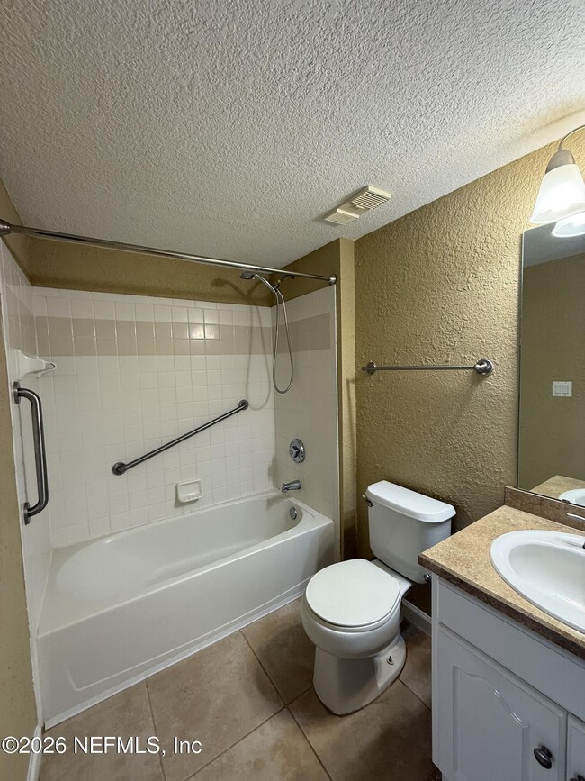 Building Photo - 800 Boardwalk Dr