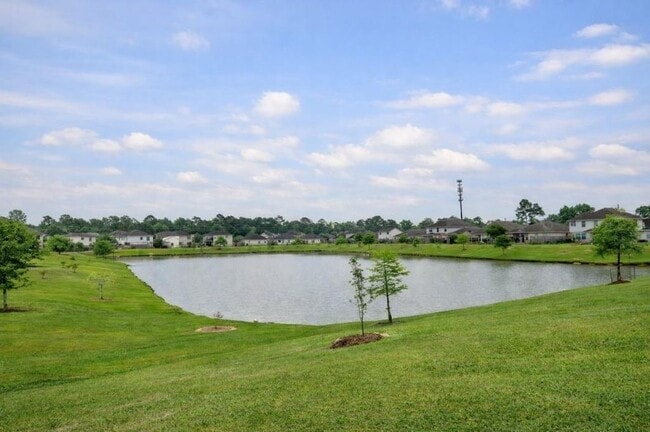 Building Photo - 21530 Falvel Lake Dr
