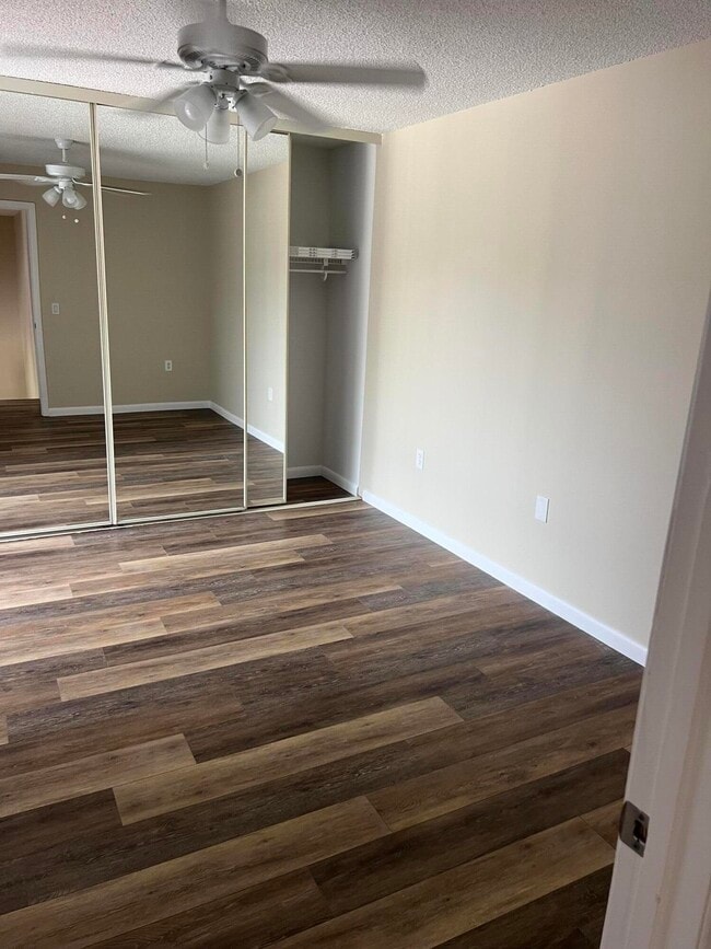 Building Photo - 213 2nd Way