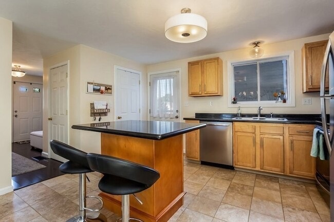 Building Photo - 59 Tynan Ave