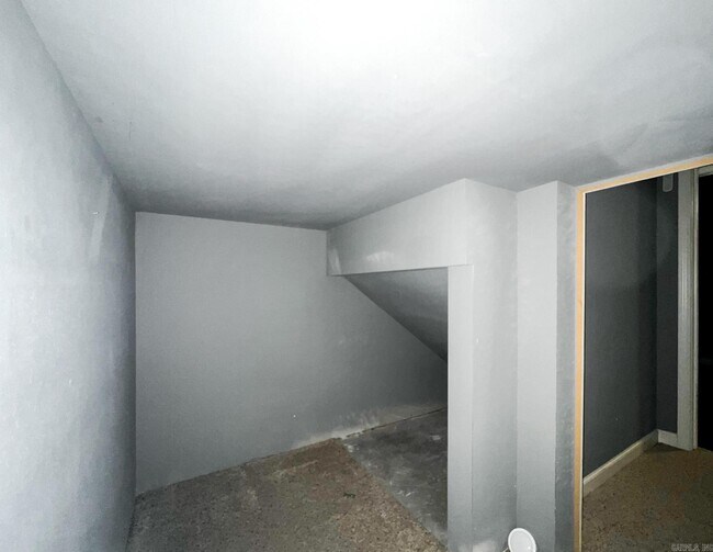 Building Photo - 74 Earnhardt Cir