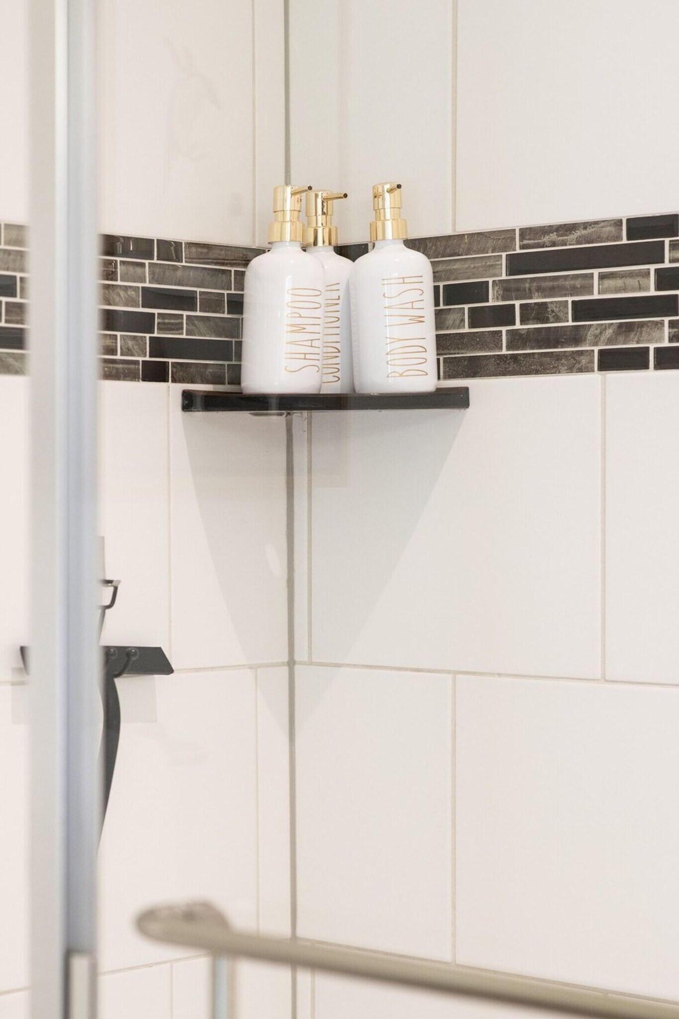 Building Photo - 1282 W 11th Ave