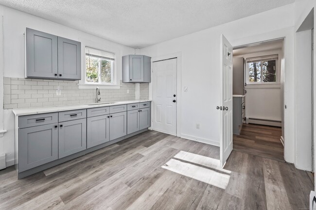 Building Photo - 90 Hillside Ave