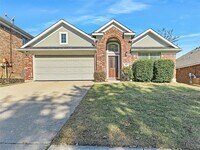 Building Photo - 517 Terrace View Dr