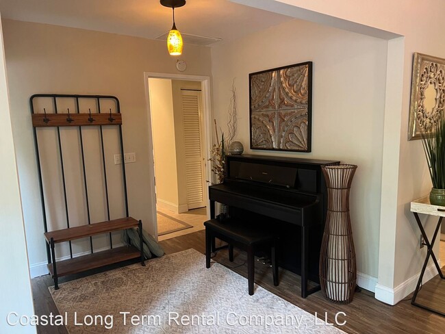 Building Photo - 2 br, 2 bath House - 4 Pender Lane