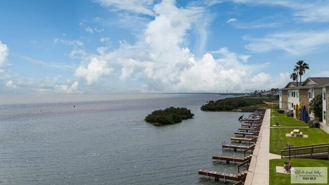 Building Photo - 77 Santa Isabel Blvd