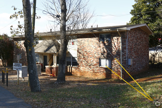 Building Photo - Northwoods Apartments
