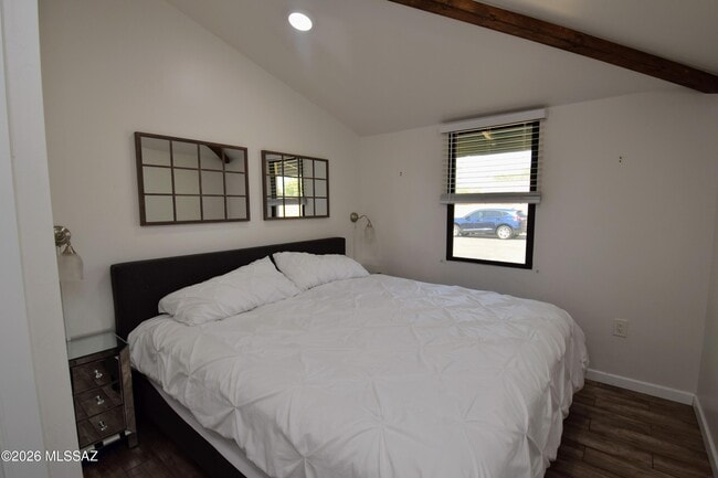 Building Photo - 2103 N Santa Rita Ave