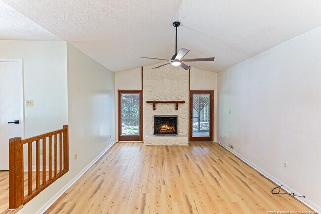 Building Photo - 4463 Briton Cir