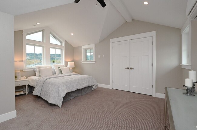 Building Photo - Beautiful Newer Home in Downtown Pleasanton