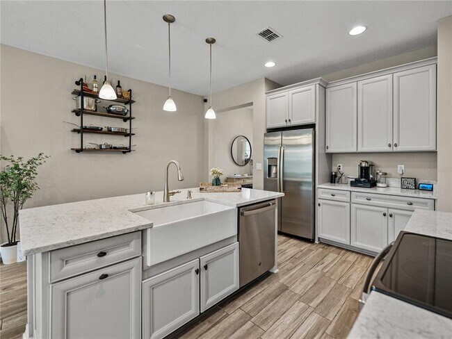 Building Photo - 29934 Southwell Ln