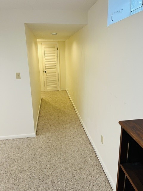 Building Photo - 205 Lac Kine Dr