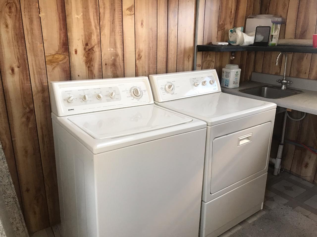 Building Photo - 6050 SW Taylors Ferry Rd