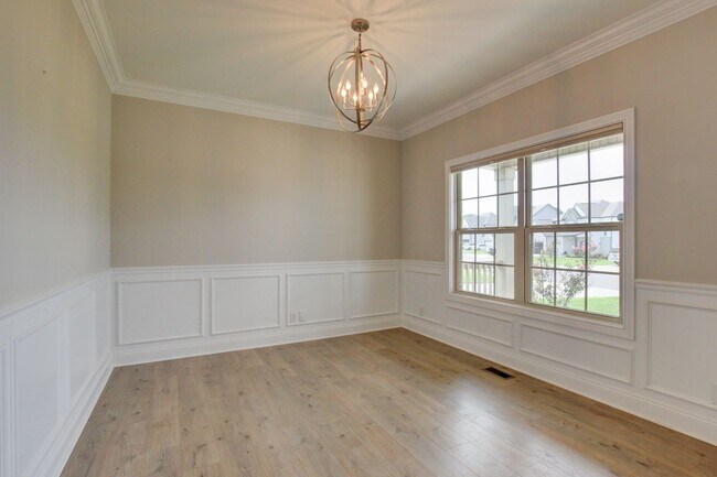 Building Photo - 230 Cotoneaster Ln