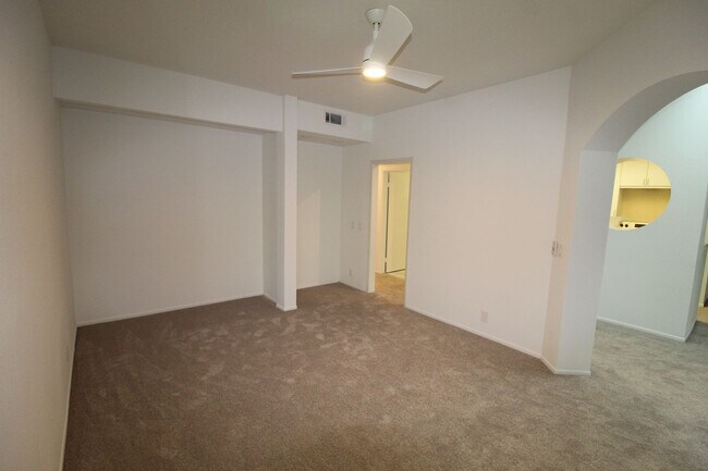 Building Photo - Coastal Ventura living – Gorgeous Ocean Views near Surfers Point