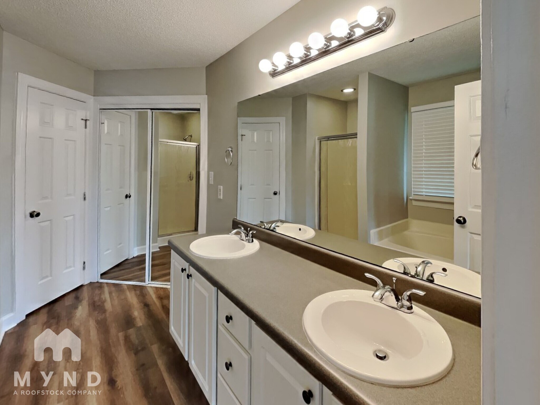 Building Photo - 405 Helleri Ct