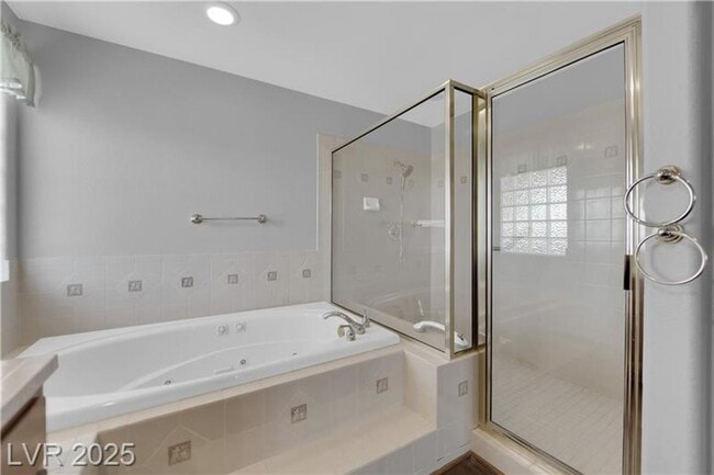 Building Photo - 1.2 Acres with Indoor & Outdoor RV Parking!!!!