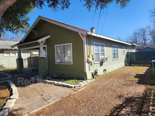 Building Photo - 304 Terrell Ave