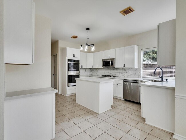 Building Photo - 4510 Chestnut Meadow Dr