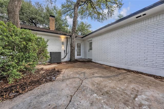 Building Photo - 3501 Ridgedale Dr