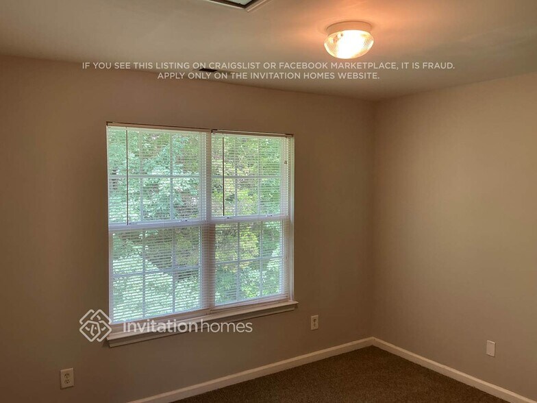 Building Photo - 5031 Rainmaker Dr