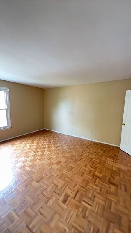 Building Photo - 325 Homeland Southway