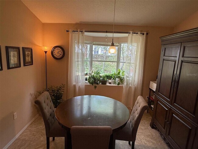 Building Photo - 4147 La Pasida Ln