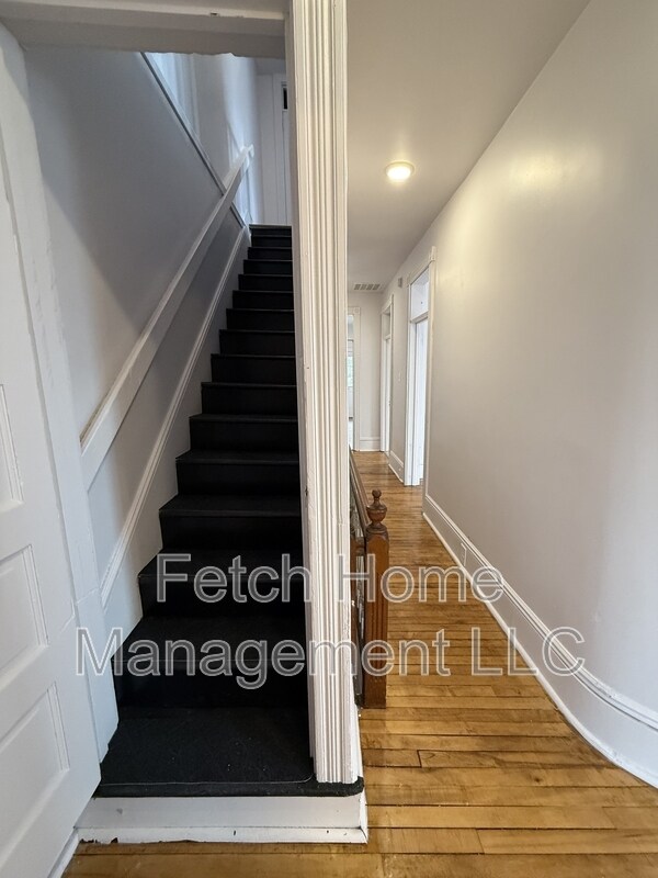 Building Photo - 125 E State St