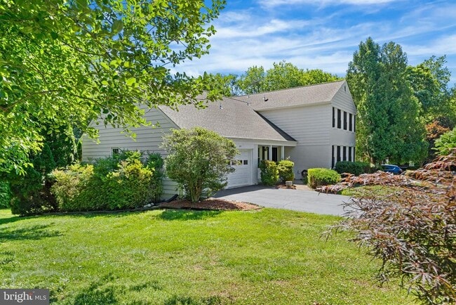 Building Photo - 222 Apple Blossom Ct