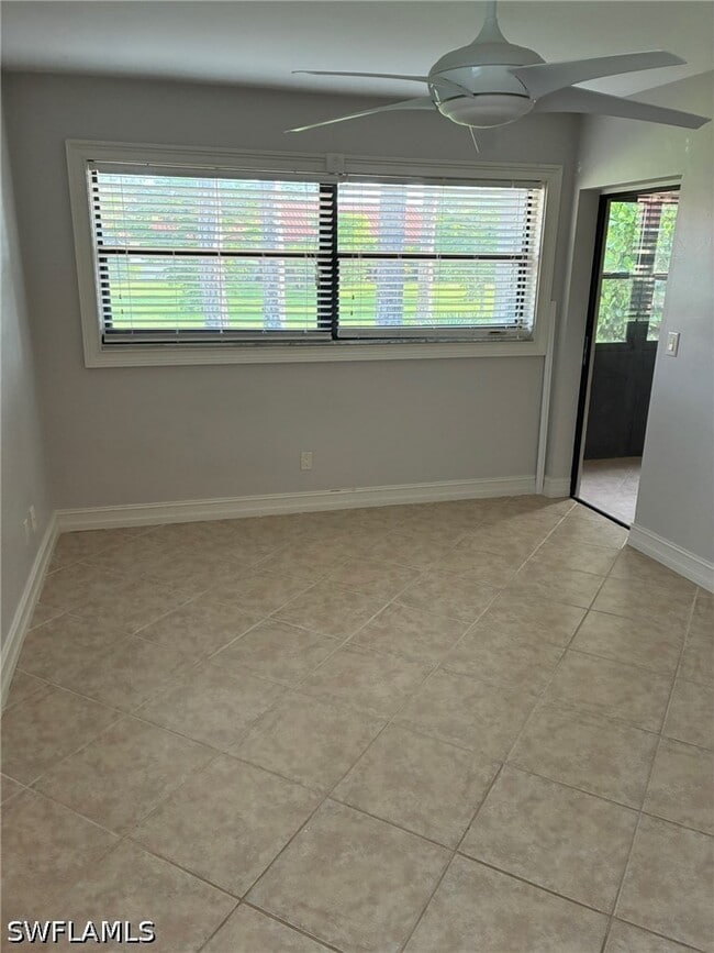 Building Photo - 2074 Pine Isle Ln
